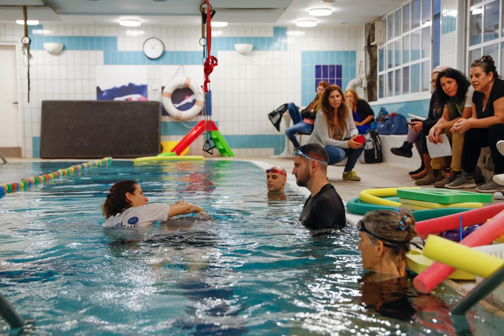 50 מאמנים השתתפו בכנס להנגשת לימוד שחייה לילדים עם צרכים מיוחדים
